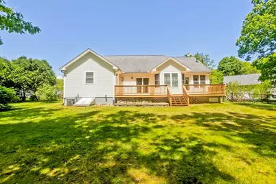 12 Camelot Ln, Easthampton, MA 01027 - Photo 3
