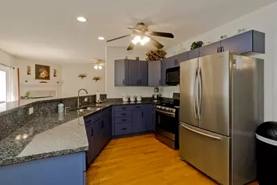 12 Camelot Ln, Easthampton, MA 01027 - Photo 9