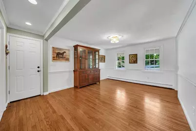 94 Hartford Ave W, Mendon, MA 01756 - Photo 9