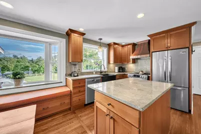 94 Hartford Ave W, Mendon, MA 01756 - Photo 5