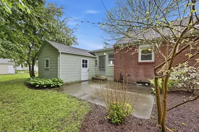 10 Lawrence Ave, South Hadley, MA 01075 - Photo 31