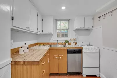 10 Shepard St #2, Cambridge, MA 02138 - Photo 7