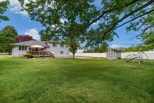 394 Lees River Ave, Somerset, MA 02725 - Photo 3