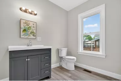 28 Greendale Ave, Worcester, MA 01606 - Photo 19