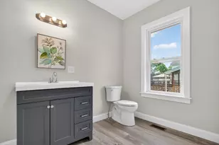 28 Greendale Ave, Worcester, MA 01606 - Photo 19