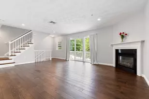 2 Ricciuti Dr, Quincy, MA 02169 - Photo 5