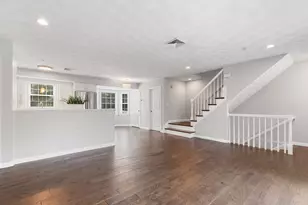 2 Ricciuti Dr, Quincy, MA 02169 - Photo 11