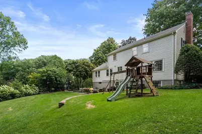 11 Nantucket Road, Wellesley, MA 02481 - Photo 23