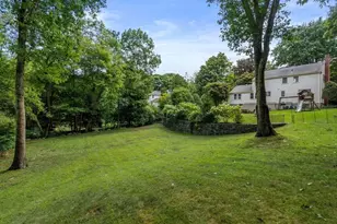 11 Nantucket Rd, Wellesley, MA 02481 - Photo 3