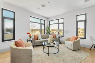 34 Oak St, Boston, MA 02136 - Photo 3