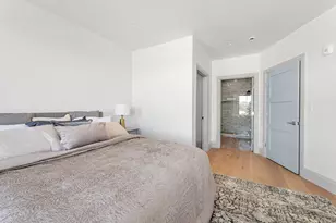 34 Oak St, Boston, MA 02136 - Photo 21