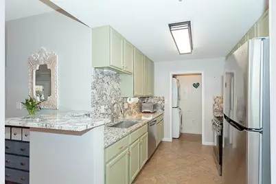 38 Village Rd #103, Middleton, MA 01949 - Photo 9