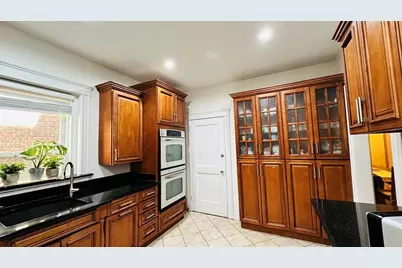 96 Naples Road #2, Brookline, MA 02446 - Photo 9