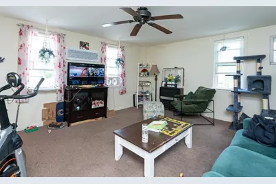 1222 Mammoth Rd, Dracut, MA 01826 - Photo 11