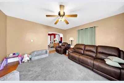77 Langley St, Fall River, MA 02720 - Photo 13