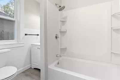 35 Oakland St #1, Salem, MA 01970 - Photo 3