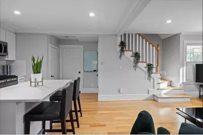 14 Everett St #2, Medford, MA 02155 - Photo 7