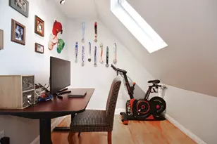 716 E 7th St, Boston, MA 02127 - Photo 9