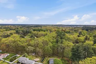 12 Village Ln, Billerica, MA 01862 - Photo 5