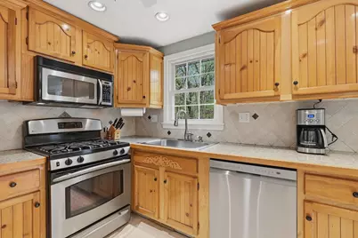 12 Village Lane, Billerica, MA 01862 - Photo 15