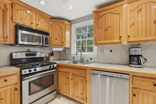 12 Village Ln, Billerica, MA 01862 - Photo 15