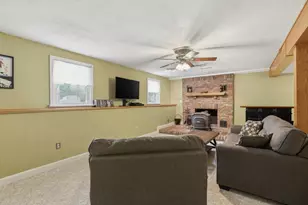 12 Village Ln, Billerica, MA 01862 - Photo 23