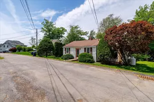 51 Lake Shore Dr, Sterling, MA 01564 - Photo 13