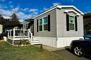 6 Seneca Dr, North Adams, MA 01347 - Photo 35