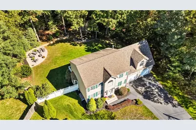 104 Ridgewood Dr, Taunton, MA 02780 - Photo 7