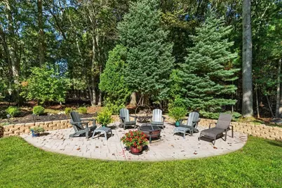104 Ridgewood Dr, Taunton, MA 02780 - Photo 5