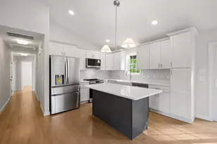 47 Brookfield Rd, North Brookfield, MA 01535 - Photo 3
