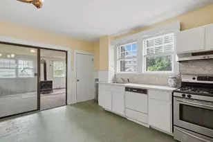 79 Goodenough St, Boston, MA 02135 - Photo 11