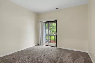 1461 Pawtucket Blvd #D12, Lowell, MA 01854 - Photo 15