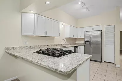 1461 Pawtucket Blvd #D12, Lowell, MA 01854 - Photo 5