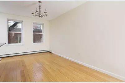 11 Bartlett Place #4, Boston, MA 02113 - Photo 5