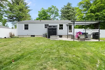37 Parkerview St, Springfield, MA 01129 - Photo 25