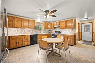 1805 Oak Grove Dr, Dighton, MA 02764 - Photo 7