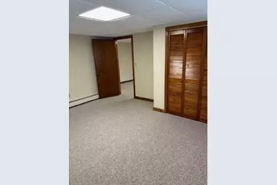 27 B Middleton St #B, Millbury, MA 01527 - Photo 3