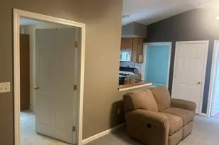 35 Forest Park Rd, Dracut, MA 01826 - Photo 3