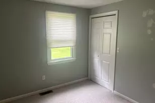 35 Forest Park Rd, Dracut, MA 01826 - Photo 9
