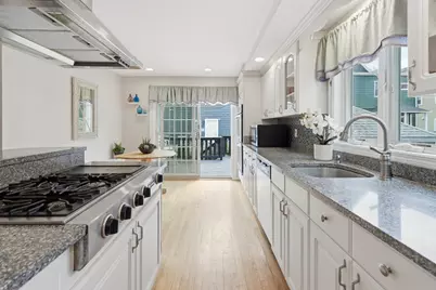 20 Raymond St, Everett, MA 02149 - Photo 15