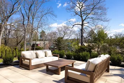 124 Chestnut Hill Rd, Newton, MA 02467 - Photo 23
