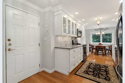 7 Ledgewood Way #4, Peabody, MA 01960 - Photo 5