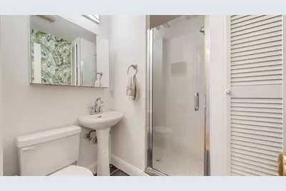 33 Main St #2, Somerville, MA 02145 - Photo 15