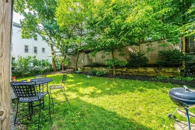 33 Main St #2, Somerville, MA 02145 - Photo 17
