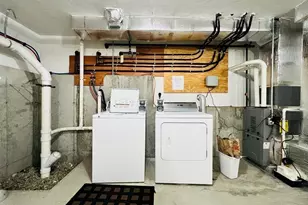 39 Athens St, Weymouth, MA 02191 - Photo 9