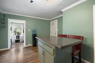 45 Taylor St, Holyoke, MA 01040 - Photo 17