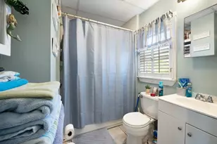 45 Taylor St, Holyoke, MA 01040 - Photo 11