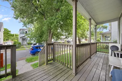 45 Taylor St, Holyoke, MA 01040 - Photo 3