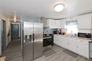 121 Pilgrim Ave, Worcester, MA 01604 - Photo 13
